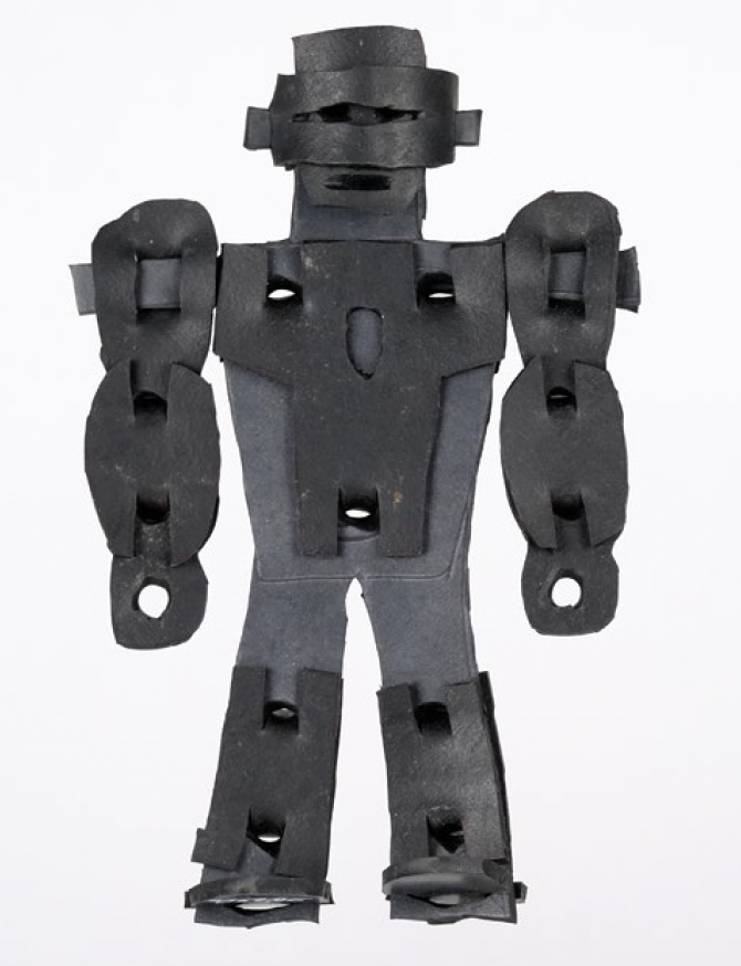 Daldo Marte (1982), « Autoportrait », 2025. Caoutchouc recyclé, 14.5 x 9.5 x 3 cm.