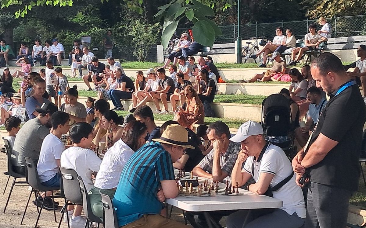 Animations autour du jeu d'échecs à Sainte-Périne