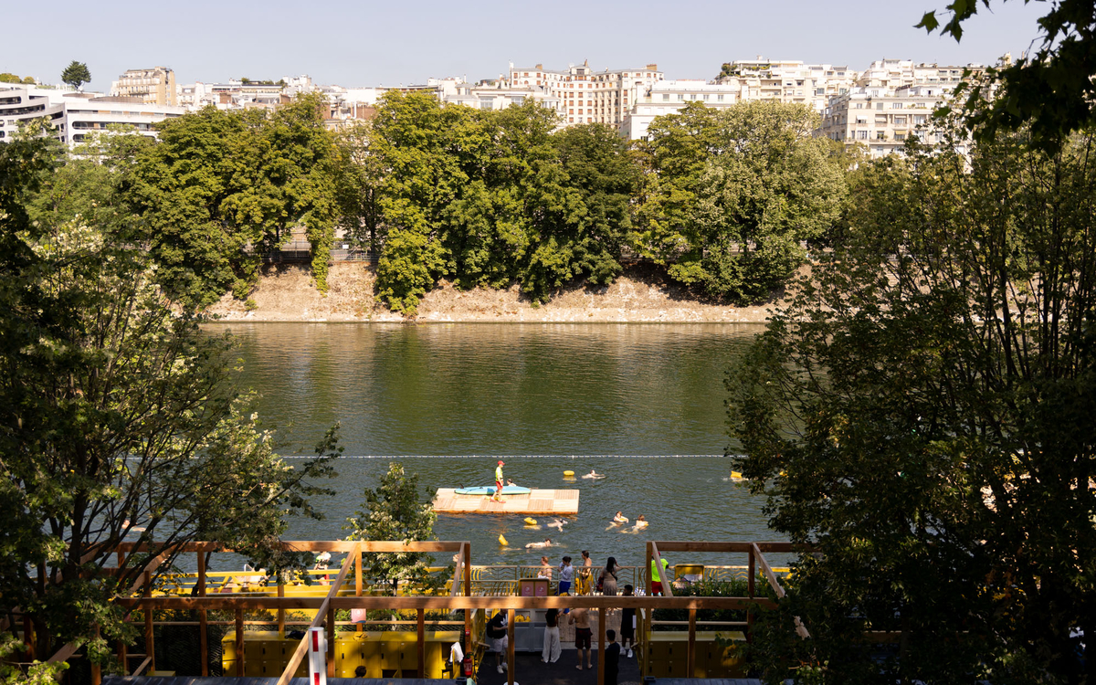 Décor bucolique sur le site de baignade de Grenelle.