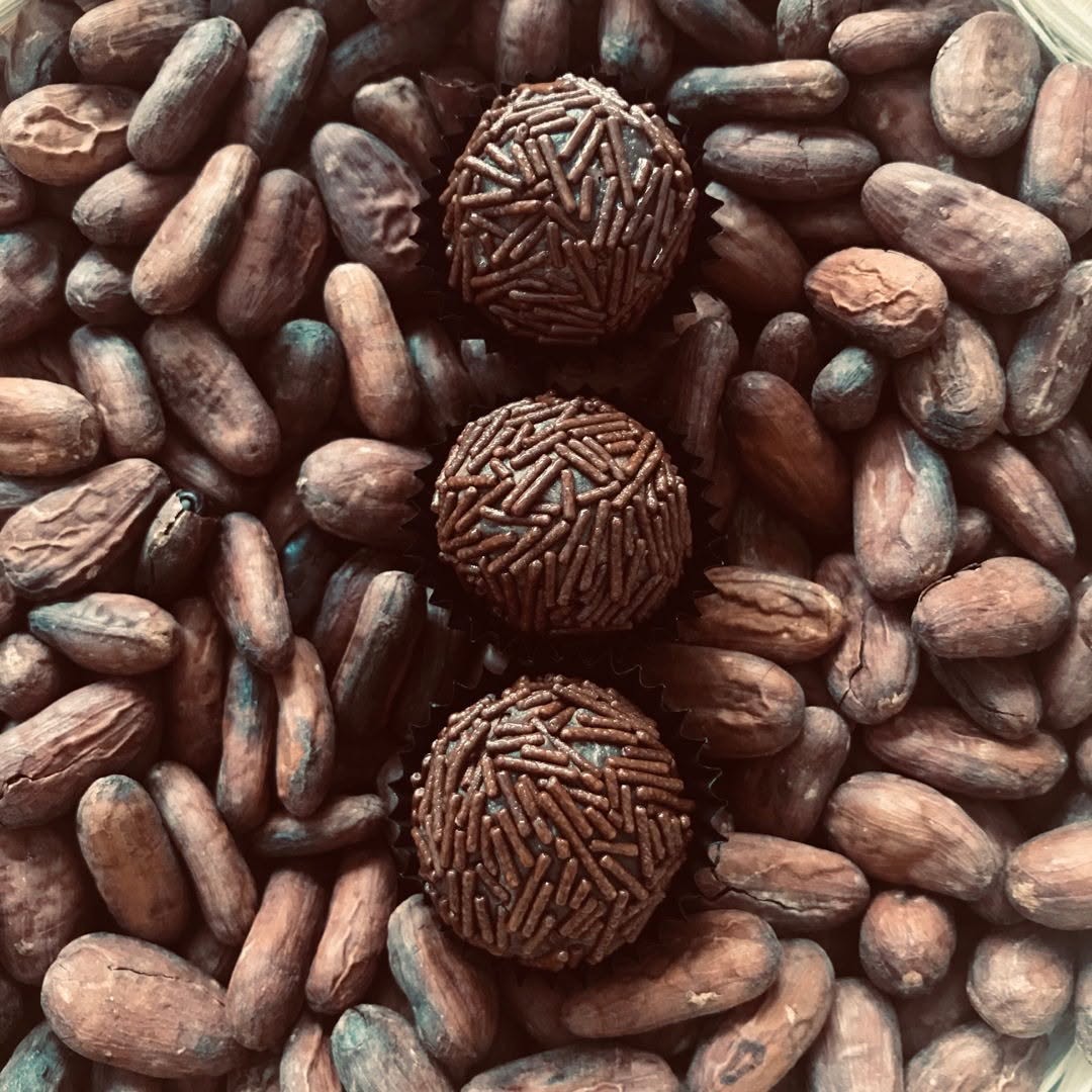 La Brigaderie de Paris - Marina Blanck Stroh - Brigadeiros traditionnels