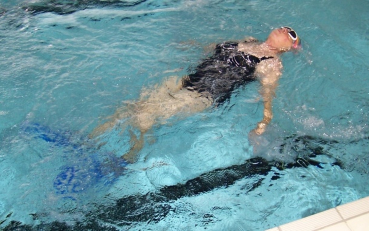 Natation loisir pour adulte sachant nager  - avec ou sans palmes - chacun à son rythme supervisé par notre maitre nageur - le mercredi soir sauf vacances scolaires - de 19h30 à 21h - à la Piscine Bertrand Dauvin près de la Porte Clignancourt (75018 Paris). Inscription annuelle (230 €) par courriel (cgan.paris@gmail.com) 
