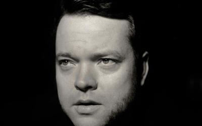 Photo en noir et blanc d'Orson Welles