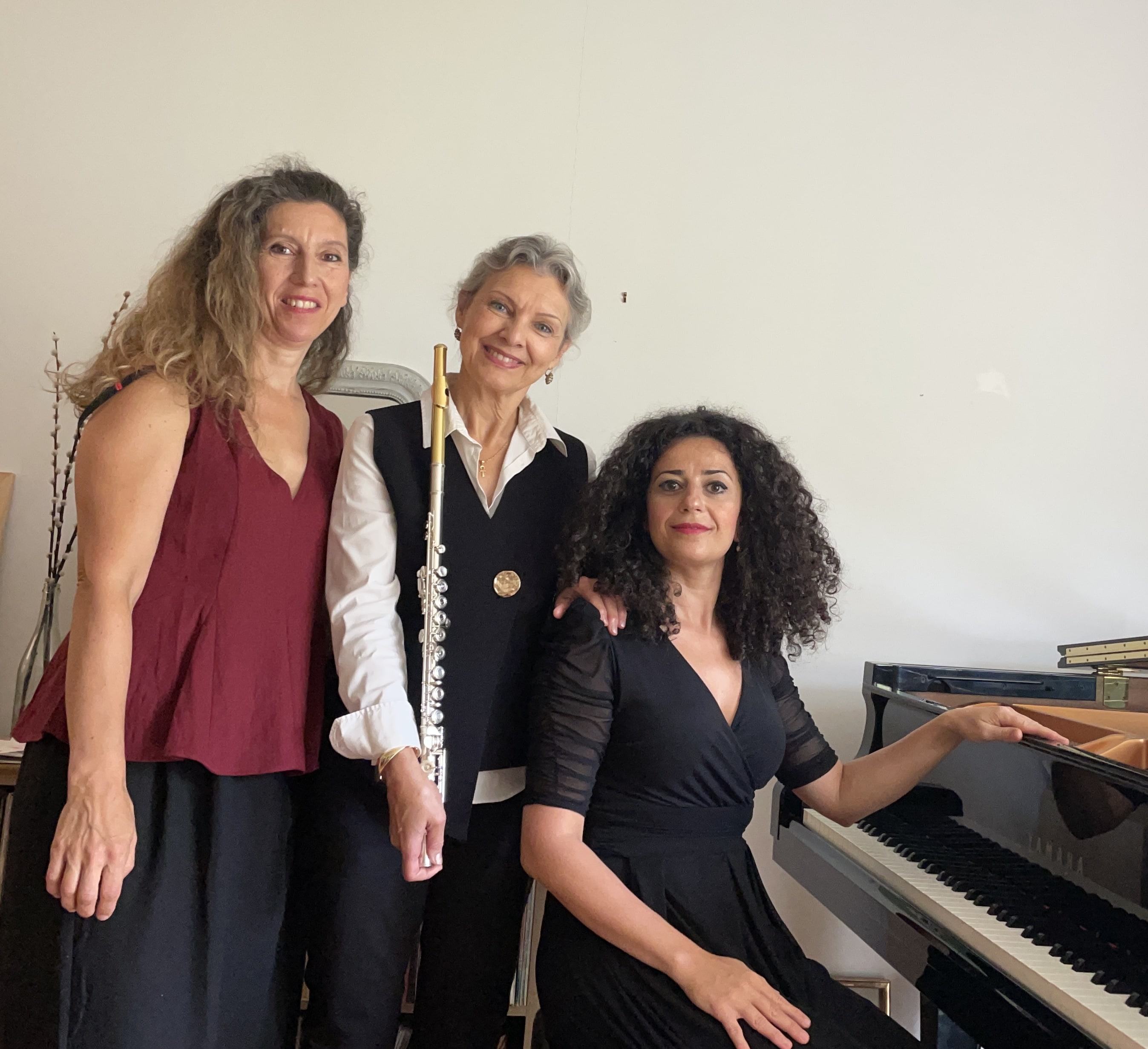 (de gauche à droite) Cécilé Côte, Valérie Amsellem et Stefania Lombardo