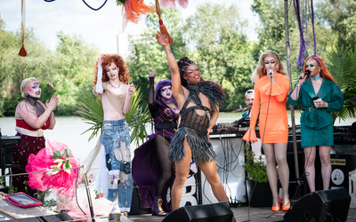 Photo du drag show "La Cour des Miracles" lors de l'édition lilloise de Fluctuations Festival. 