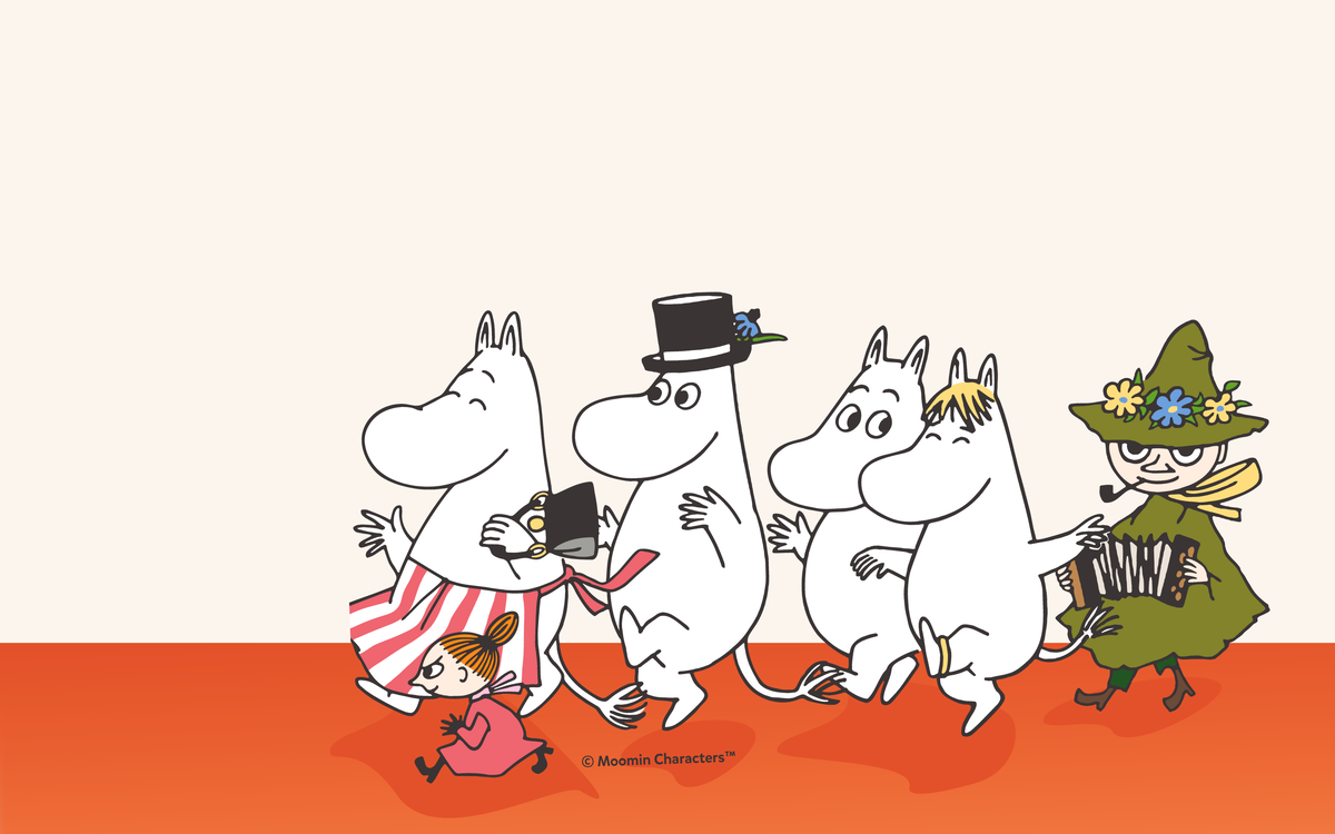 La famille Moomins se déplace joyeusement