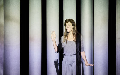 Anna Mouglalis sur scène 