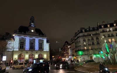 illuminations sur la mairie du 20e
