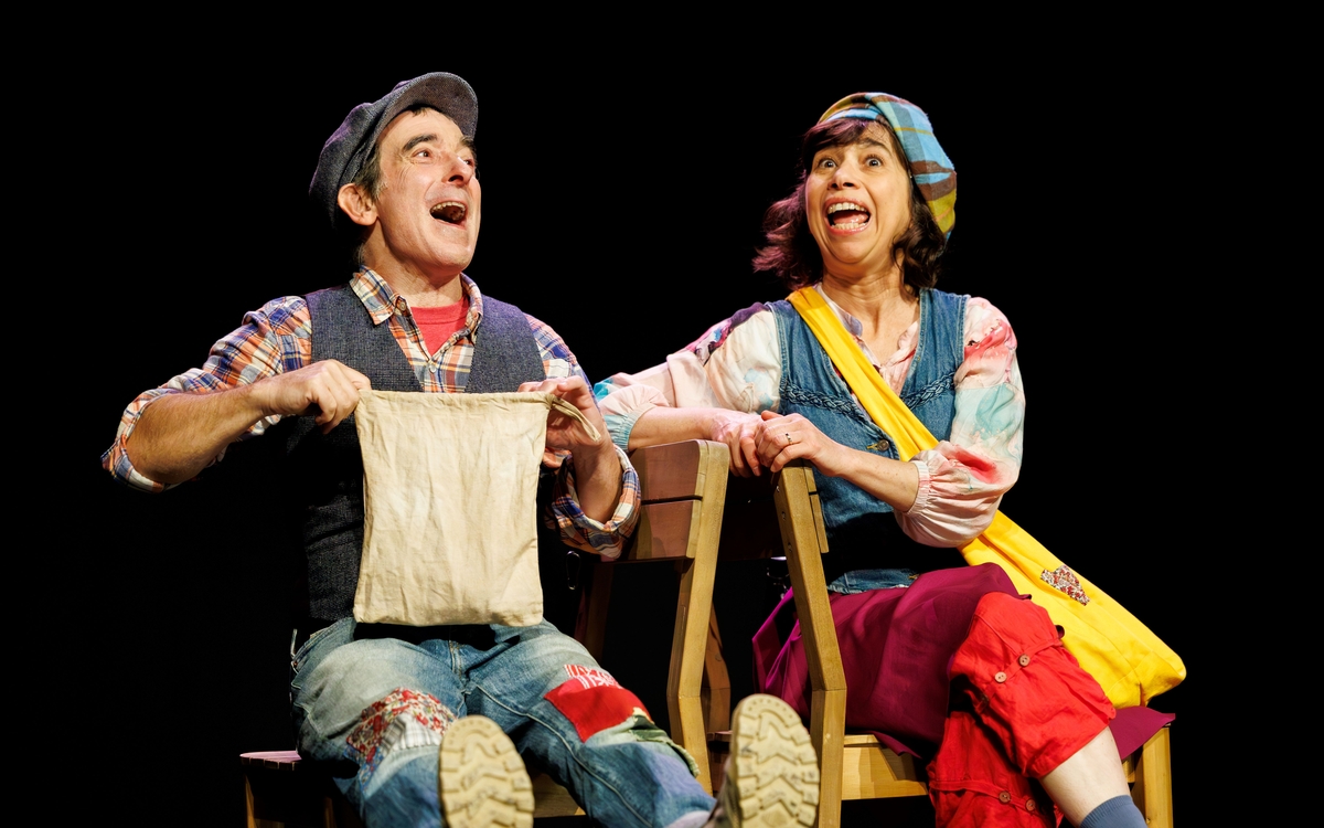 Photo spectacle pour enfants  "grande soeur, petit frère" Mike Kenny