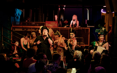 La Barbichette Cabaret à La Machine du Moulin Rouge