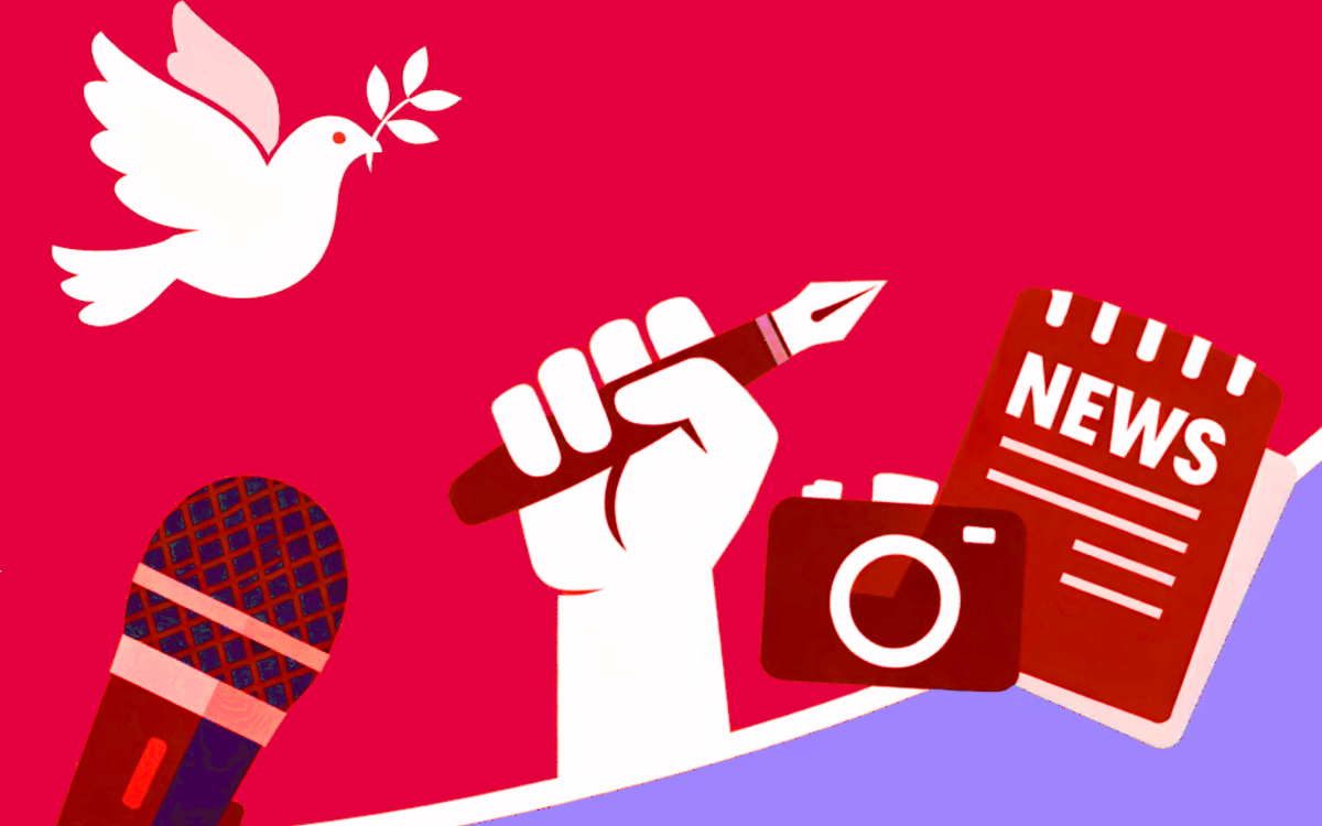 Dessin d'un poing levé tenant un stylo sur fond rouge, à côté d'un bloc "News", d'un micro et d'un colombe de la paix