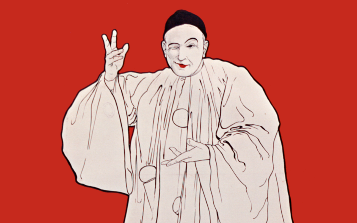 Personnage en costume de Pierrot sur fond rouge