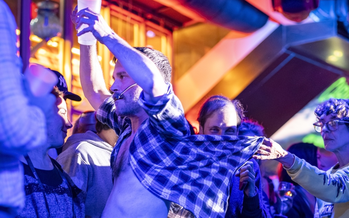 Nicolas Cartier jouant Dustan