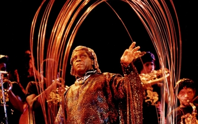 SUN RA sur scène avec son Arkestra