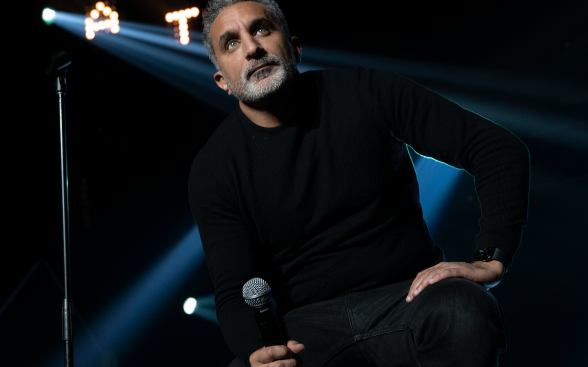 Bassem Youssef à Paris à la Salle Pleyel avec “The Belly of The Beast”