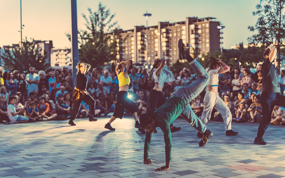 Épidémie de danse en espace public : Fièvre de la Cie Point Bart