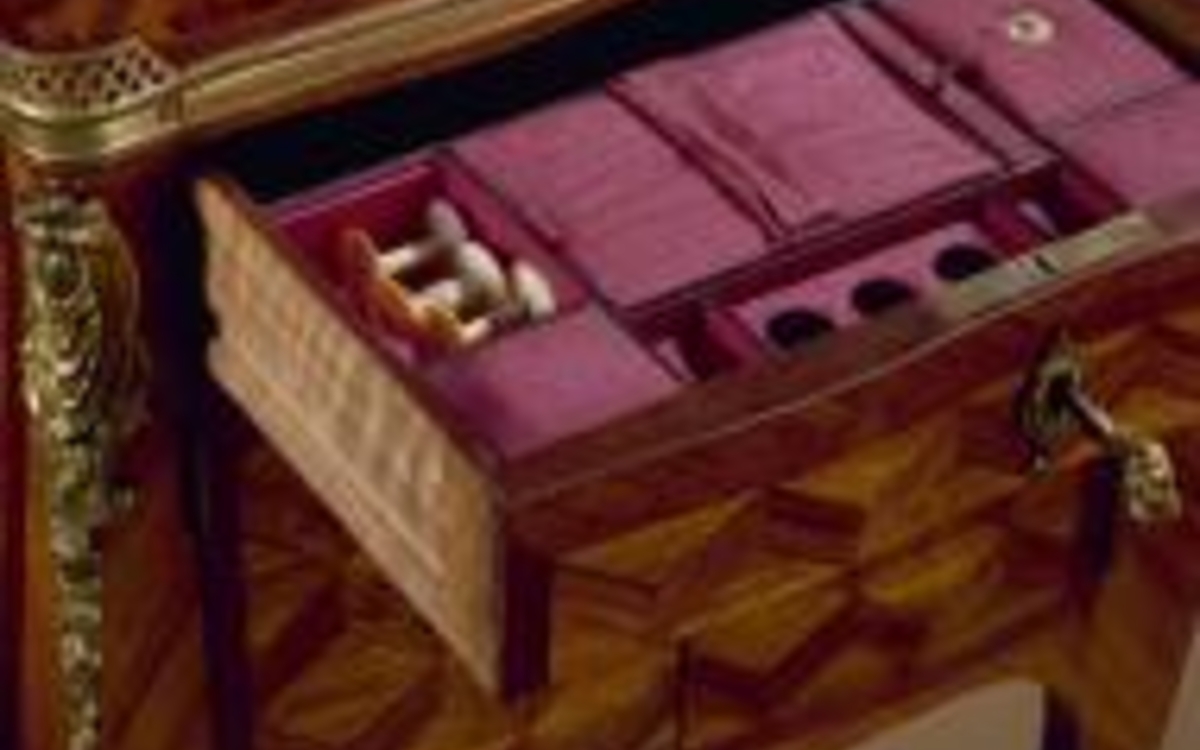 Musée Cognacq-Jay : « Meubles ouverts : mécanismes, tiroirs secrets…