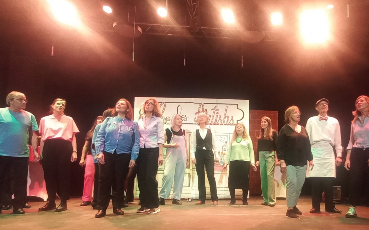 Kiosques en fête : Choeur d'Arti'show chante au parc de Choisy