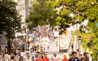 Des coureurs en pleine épreuve
