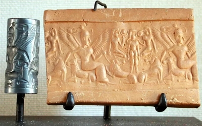 Sceau et empreinte de sceau daté du XIVe s. av. J.-C. provenant d’Ougarit (Syrie) conservés au Musée du Louvre (Paris)