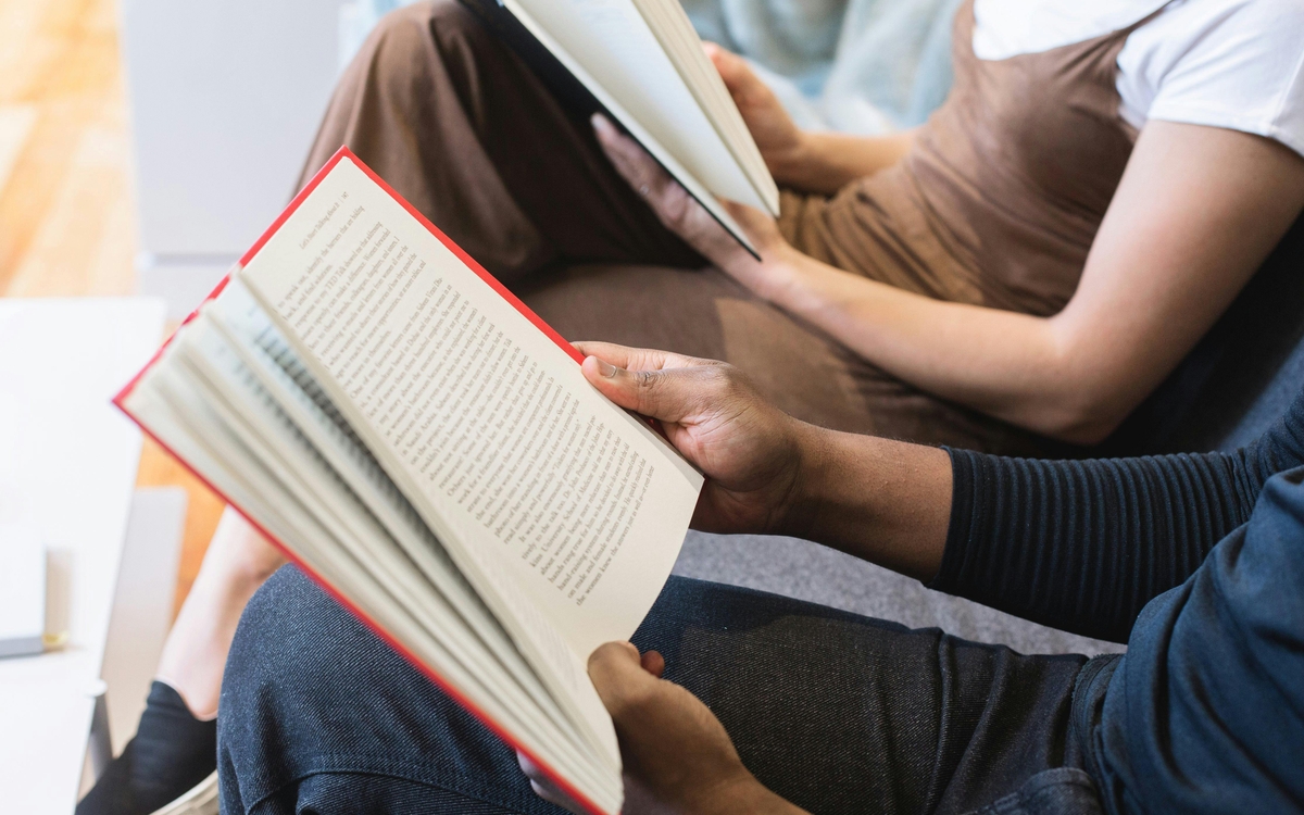 Lecture collective à la Maison des Canaux (19e)