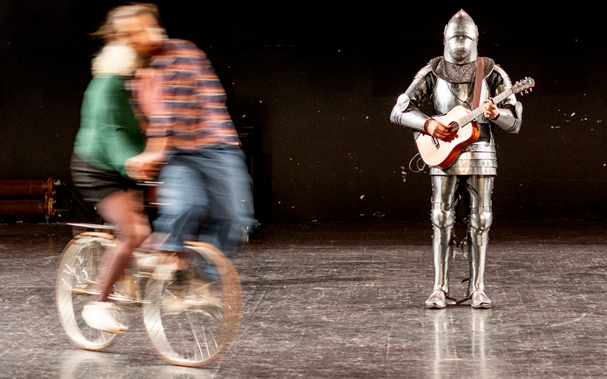 La vie de ma mère, un spectacle de cirque où tout peut arriver au Théâtre Silvia Monfort