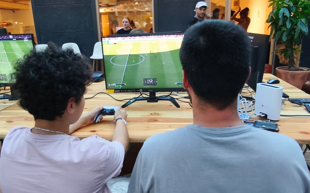Ground Control Cup – Tournoi jeu vidéo FC 26 & Coupe du Monde live