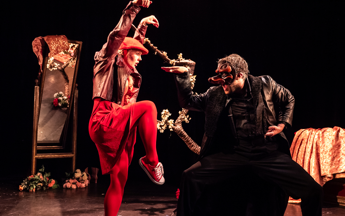 Le conte du Petit chaperon rouge adapté au Théâtre