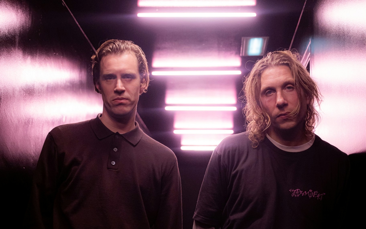 Loke Rahbek et Frederik Valentin A/V + Vina Konda A/V