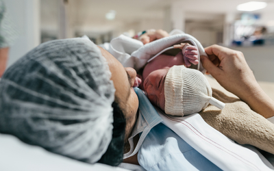Une femme et son nouveau-né
