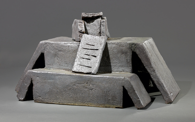 Grès cuit au four à bois, 50 × 70 × 46 cm
