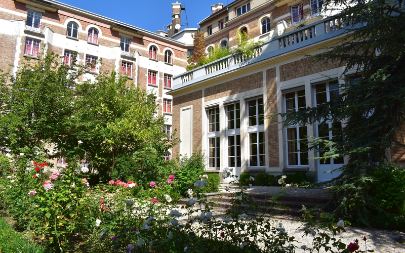 Jardin des roses de la fondation des Etats-Unis