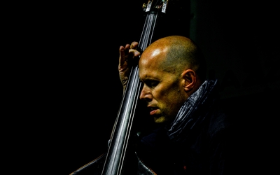 Chris Jennings — Solo Contrebasse au 38Riv Jazz Club