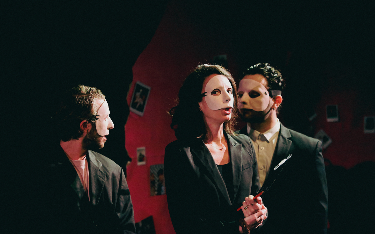 The Vibrations of Glass, Igor Kovalsky: theater